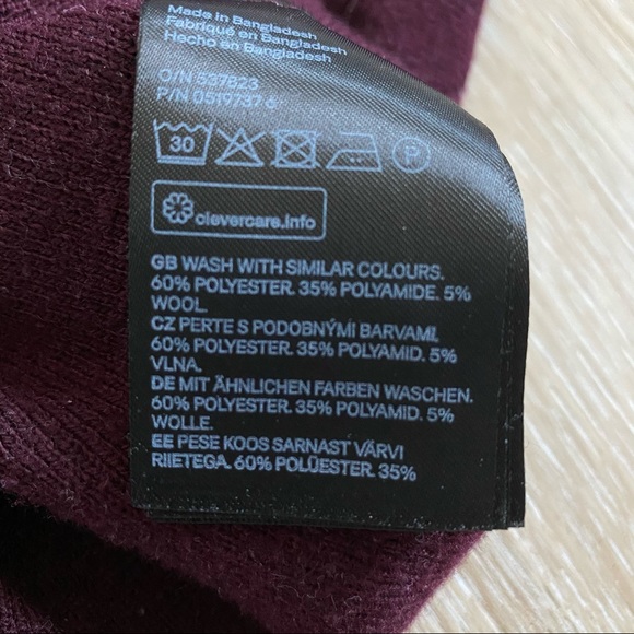 H&M Pullover Sweater - Picture 5 of 5